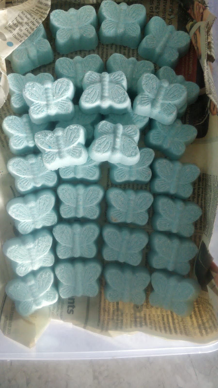Mini Butterfly Bath bomb - Pack of 6 - Image 4