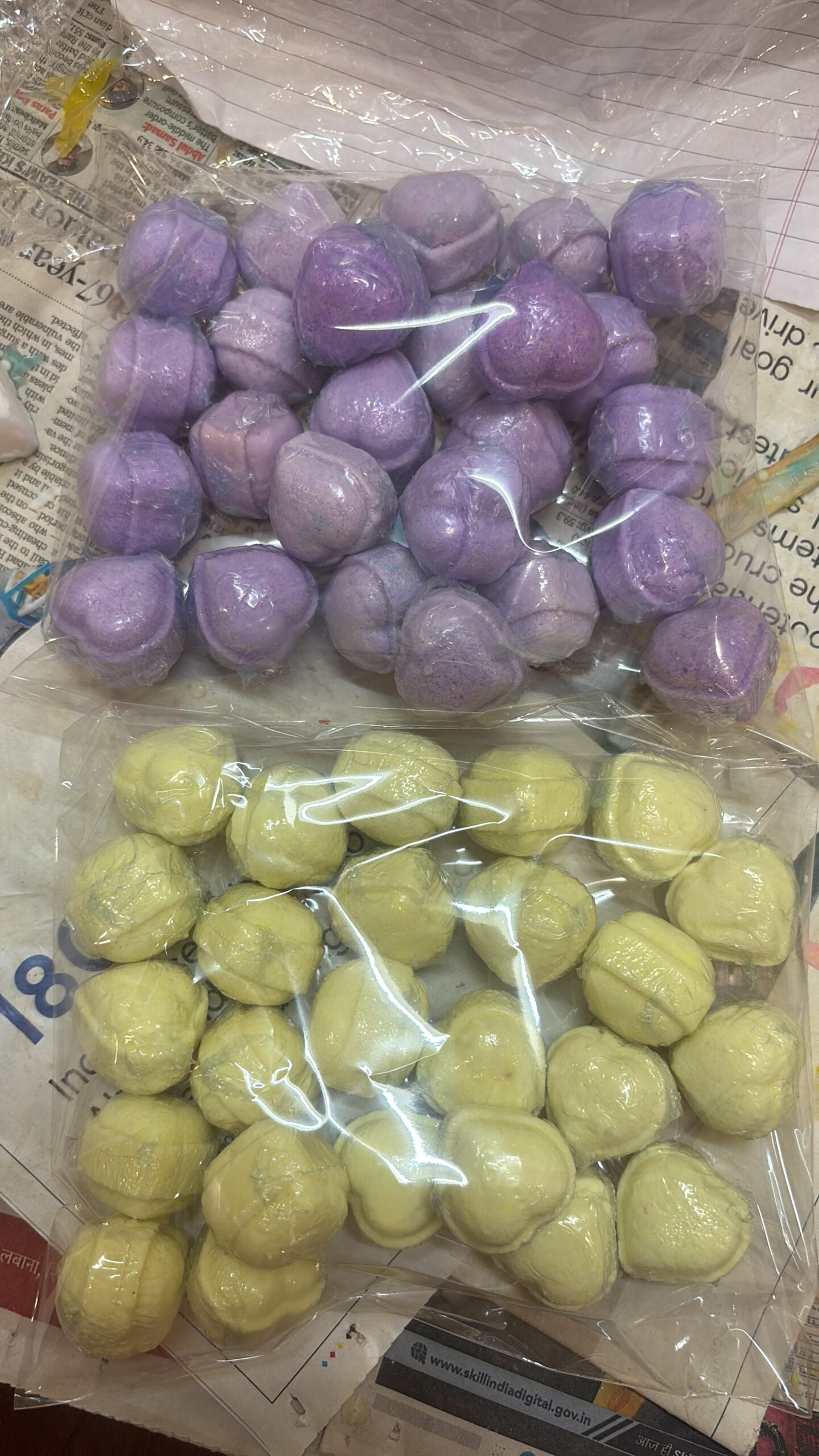 Mini Heart Bath bombs - Pack of 10 - Image 3